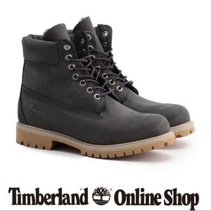 Size 8 Timberland boots.